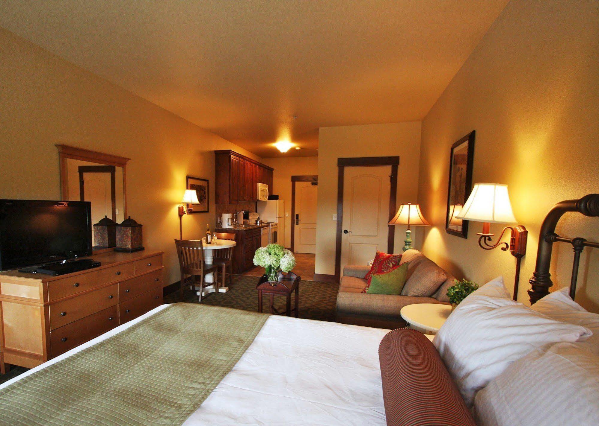 Homestead Resort Lynden ภายนอก รูปภาพ